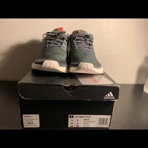 Adidas nmd R2 size 8.5